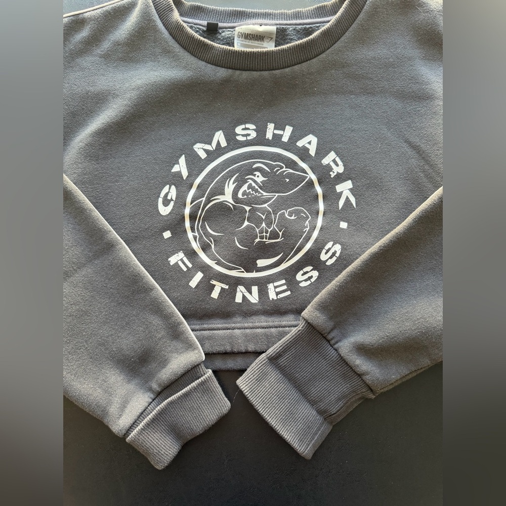 Gymshark Legacy Cropped Crewneck Size Medium - Picture 10 of 11